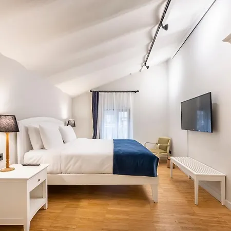 Luxury Flat In Galata Стамбул