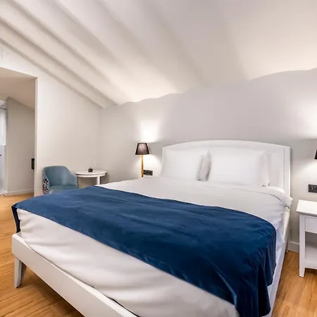 Apartment Luxury Flat In Galata